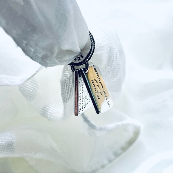 📜 NWOT Hogwarts Acceptance Letter Charm – Harry Potter ✨ - Picture 3 of 14